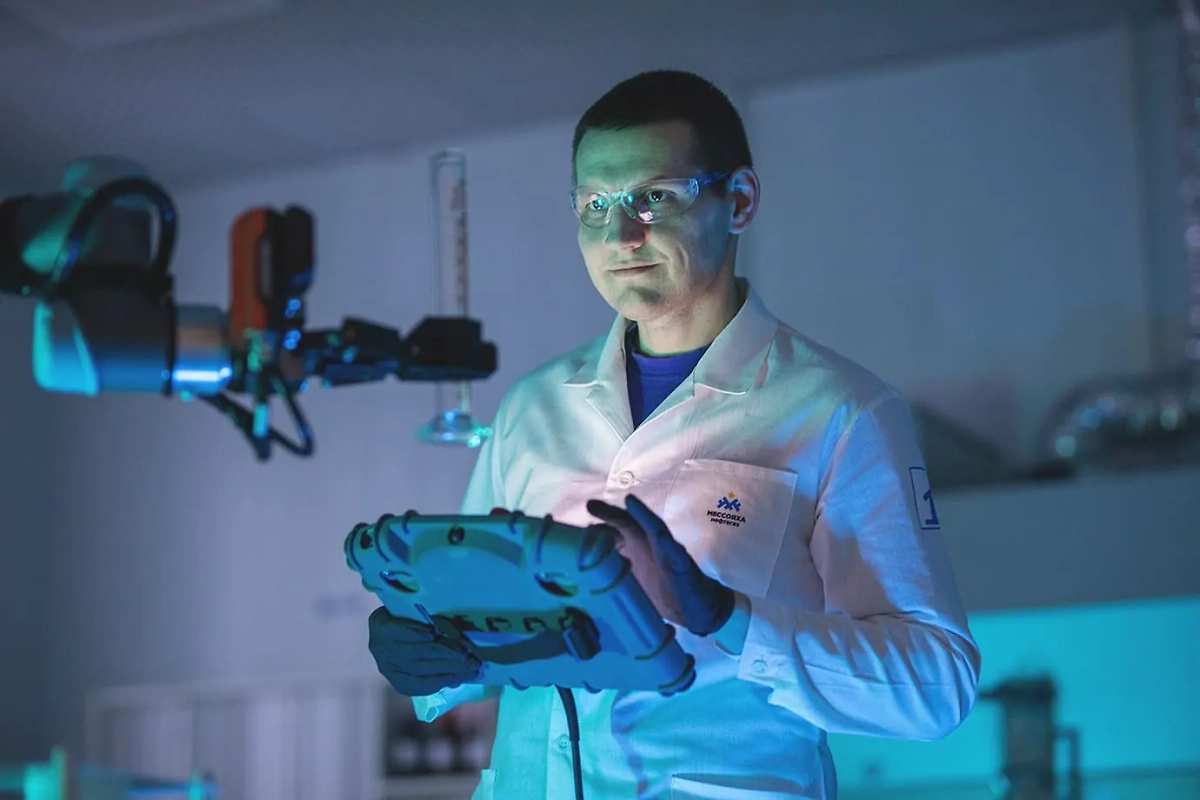 Студенты пройдут хайтек-стажировку. Обложка © Пресс-служба «Газпром нефти»