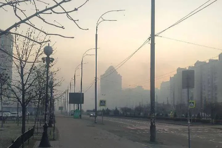 Сильный смог в Киеве. Обложка © X / GreenPost