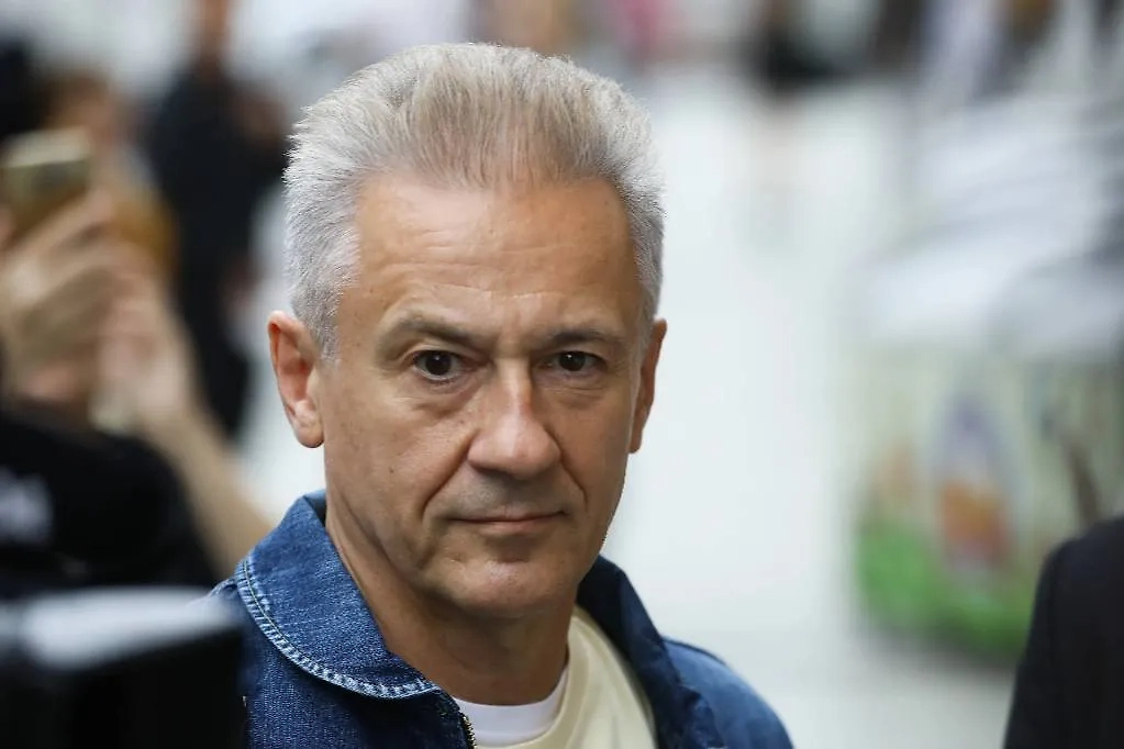 Олег Меньшиков. Обложка © ТАСС / Михаил Терещенко