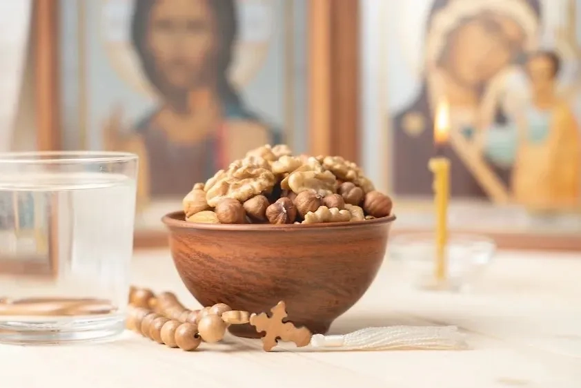 Великий пост в 2025 году продлится 47 дней, как и каждый год. Фото © Shutterstock / FOTODOM / AntonSAN