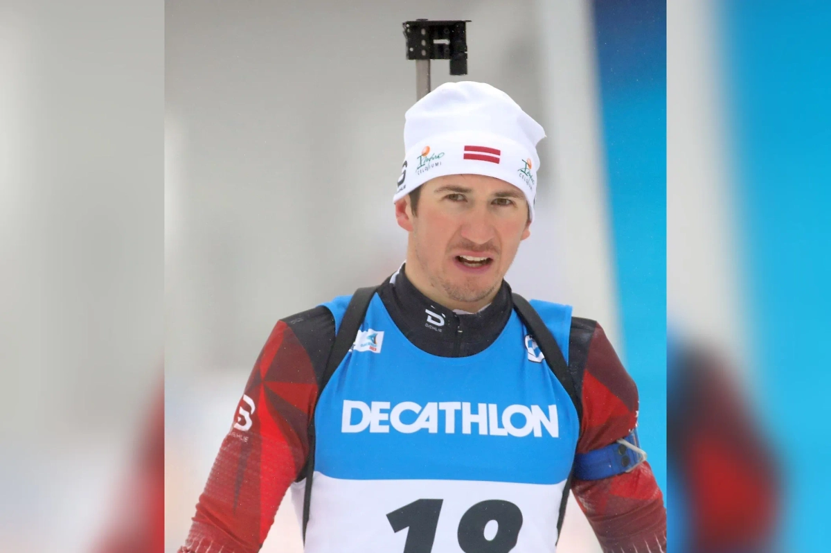 Биатлонист Андрей Расторгуев. Обложка © Wikipedia