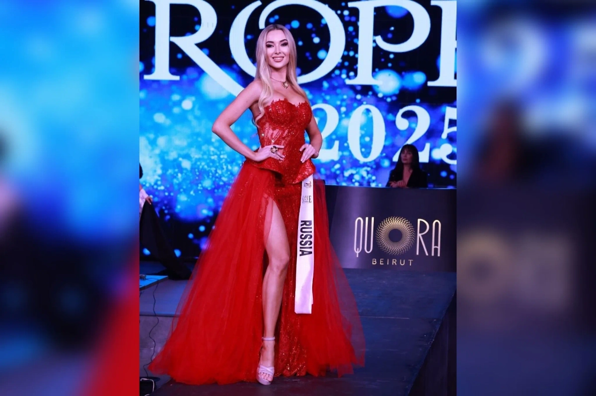 Юлия Павликова дефилировала в роскошном красном платье. Обложка © Instagram (признан экстремистской организацией и запрещён на территории Российской Федерации) / yuliiapavlikova