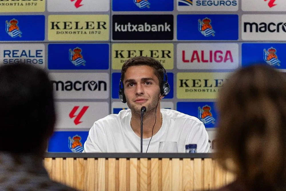 Футболист Арсен Захарян. Фото © ТАСС / EFE / Javi Colmenero