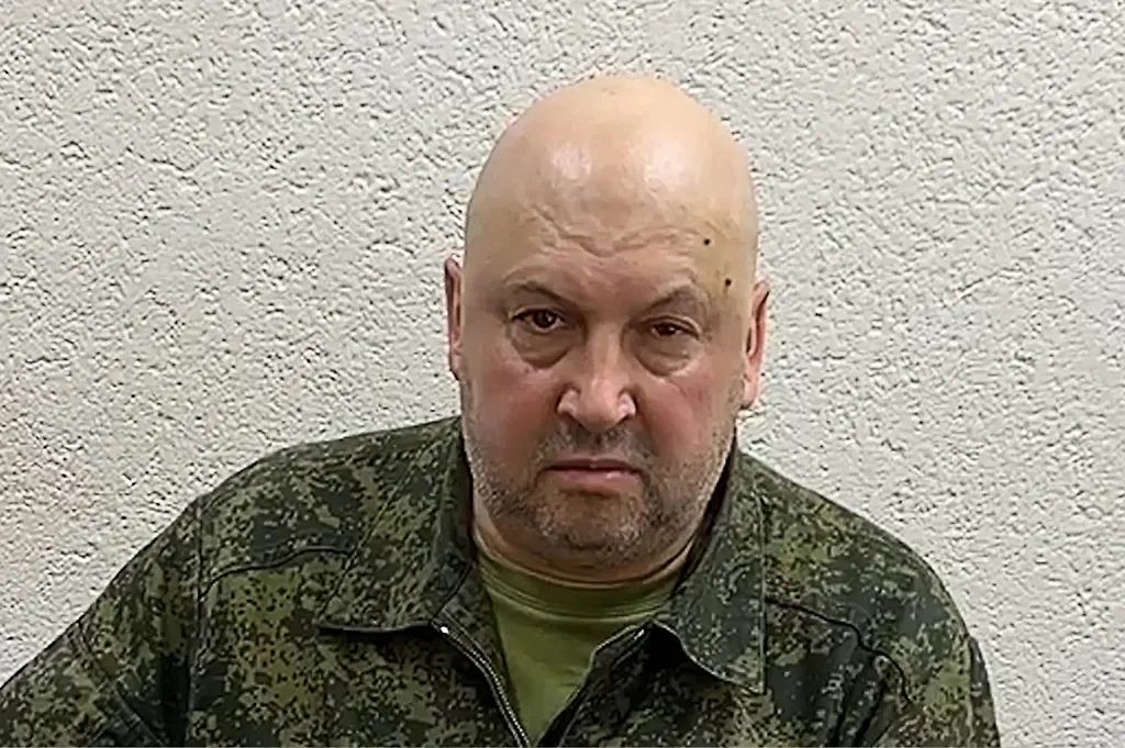 Сергей Суровикин. Обложка © TACC / Пресс-служба Минобороны РФ