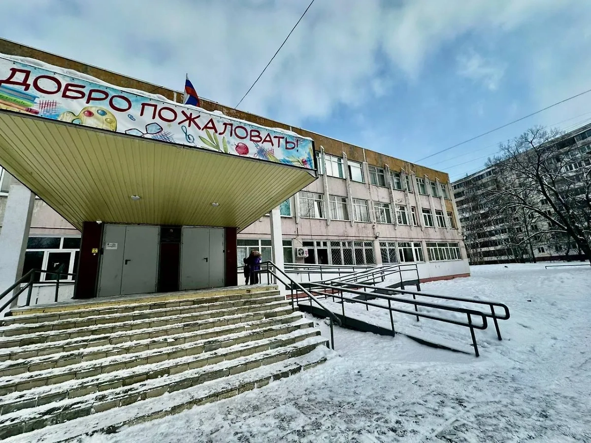 Школа № 68 в Хабаровске. Обложка © Пресс-служба прокуратуры Хабаровского края