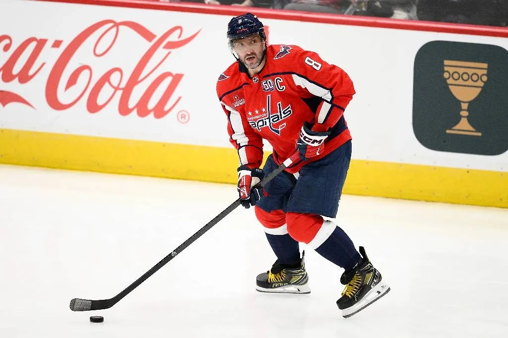 Российский хоккеист Александр Овечкин. Обложка © ТАСС / AP