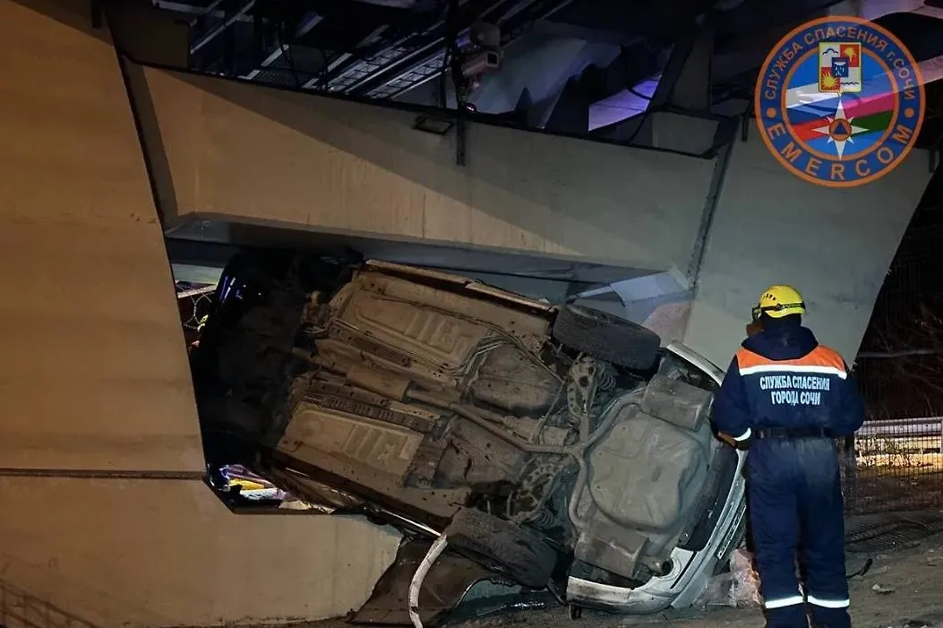 ДТП в Сочи. Обложка © Telegram / Служба спасения Сочи