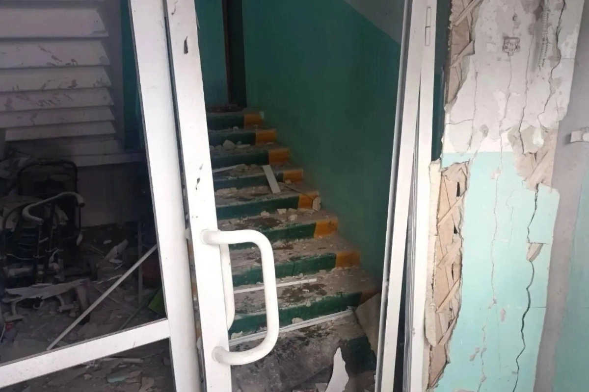 В Балакове возле многоэтажки прогремел взрыв. Фото © VK / «Балаковский репортёр»