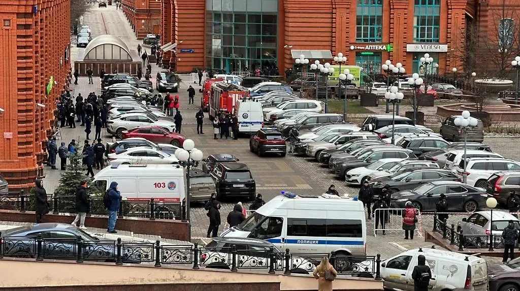 Обстановка возле ЖК «Алые Паруса». Обложка © Life.ru