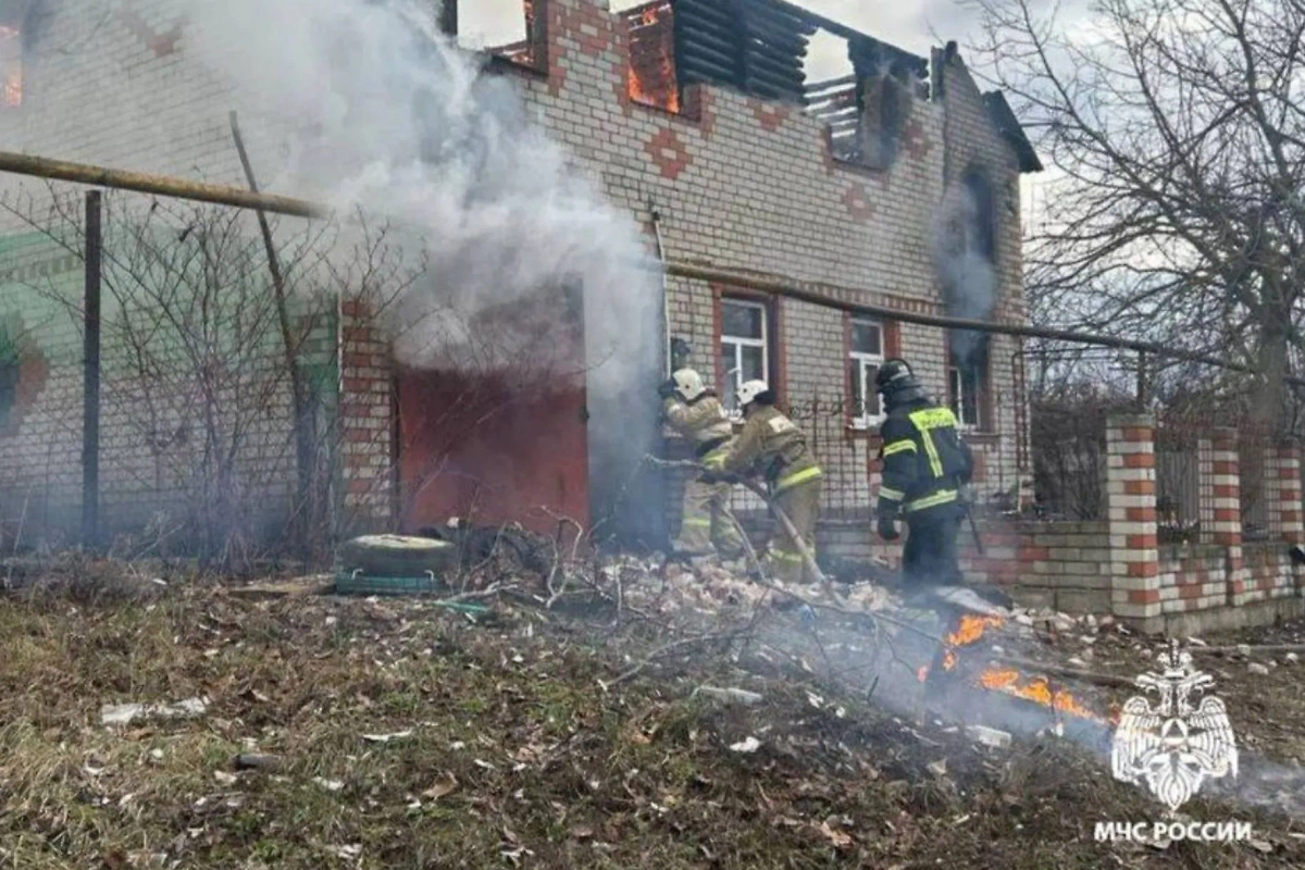 Сгоревший дом в Белгородской области. Фото © ГУ МЧС России по Белгородской области