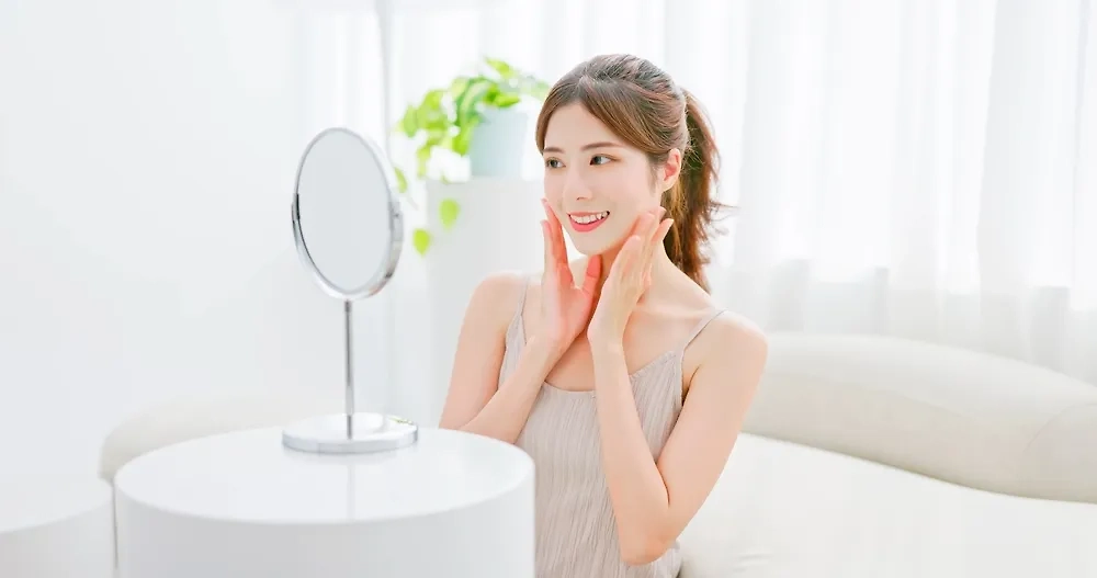 Китайская женщина. Обложка © Shutterstock / FOTODOM / aslysun