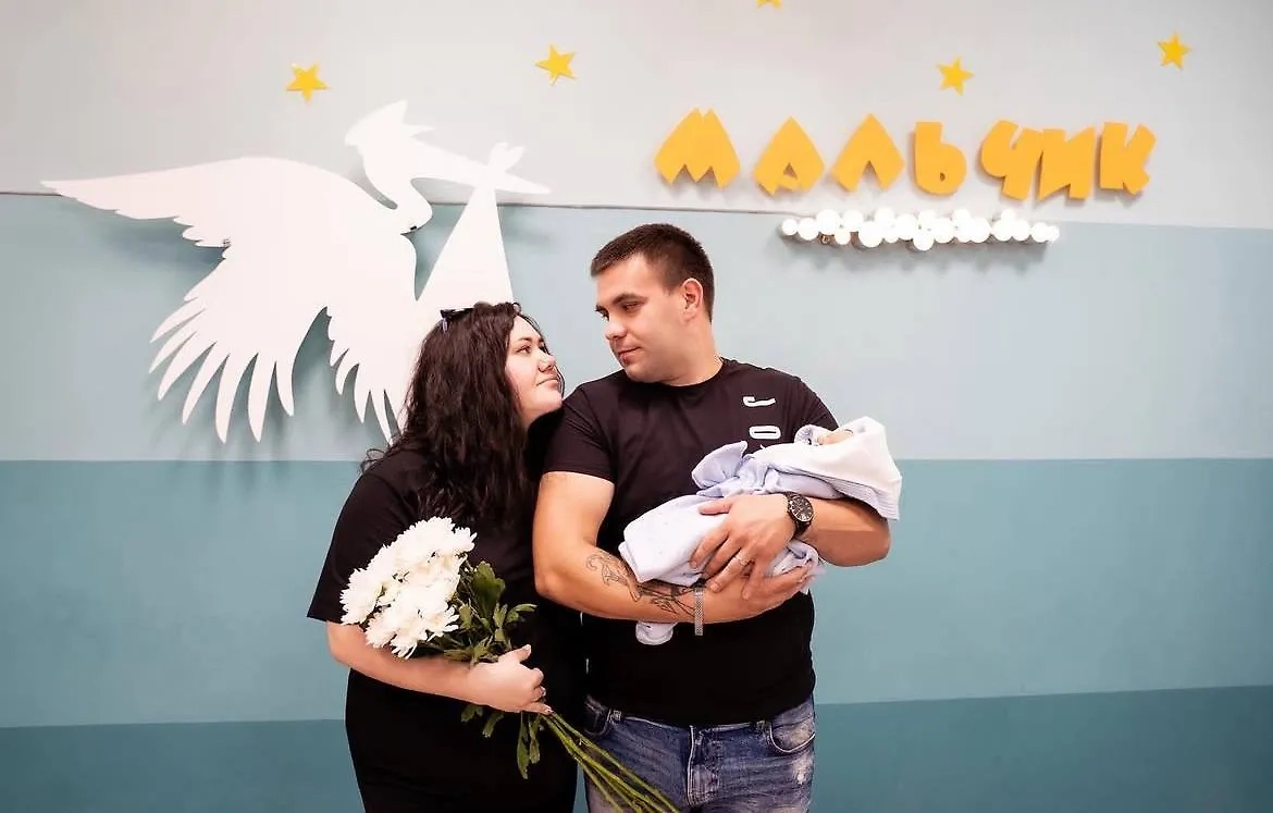 Даная Пригожина с мужем. Обложка © Instagram (соцсеть запрещена в РФ; принадлежит корпорации Meta, которая признана в РФ экстремистской) / danaya_prigozhina