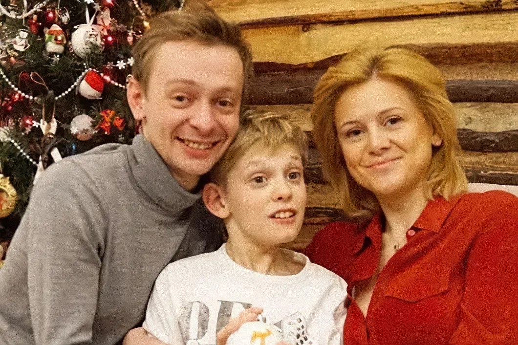 Сын Евгения Кулакова Илья, у которого ДЦП, посещает школу в Израиле. Фото © Instagram (признан экстремистской организацией и запрещён на территории Российской Федерации) / novosty.zvezd