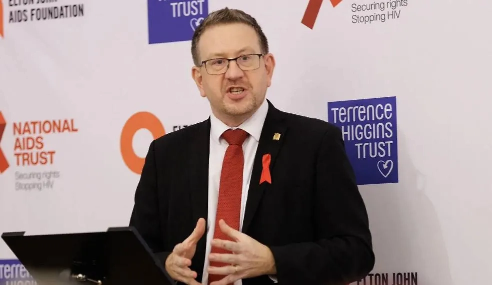 Эндрю Гвинн. Обложка © Х / Andrew Gwynne MP