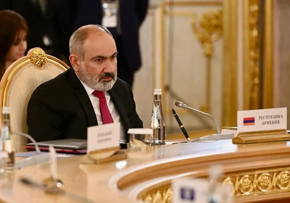 Премьер-министр Армении Никол Пашинян. Обложка © Life.ru