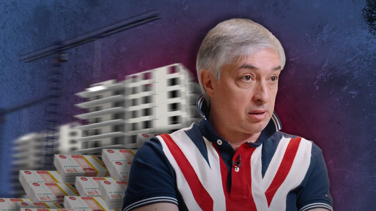 Член клуба «Что? Где? Когда?» Ровшан Аскеров*. Коллаж © Life.ru. Фото © Youtube / вДудь