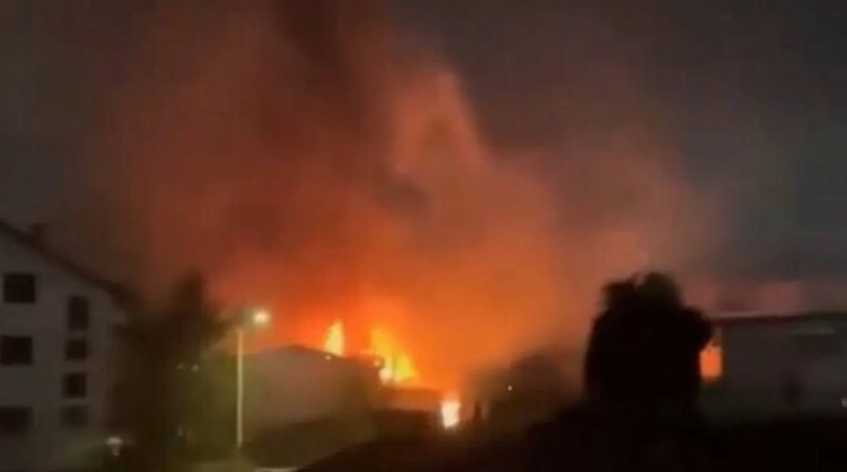 Пожар на дискотеке в городе Кочани в Северной Македонии. Обложка © Х / doyaksec