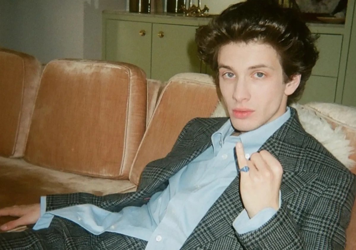 Марк Эйдельштейн. Обложка © Instagram (соцсеть запрещена в РФ; принадлежит корпорации Meta, которая признана в РФ экстремистской) / mark.eydel