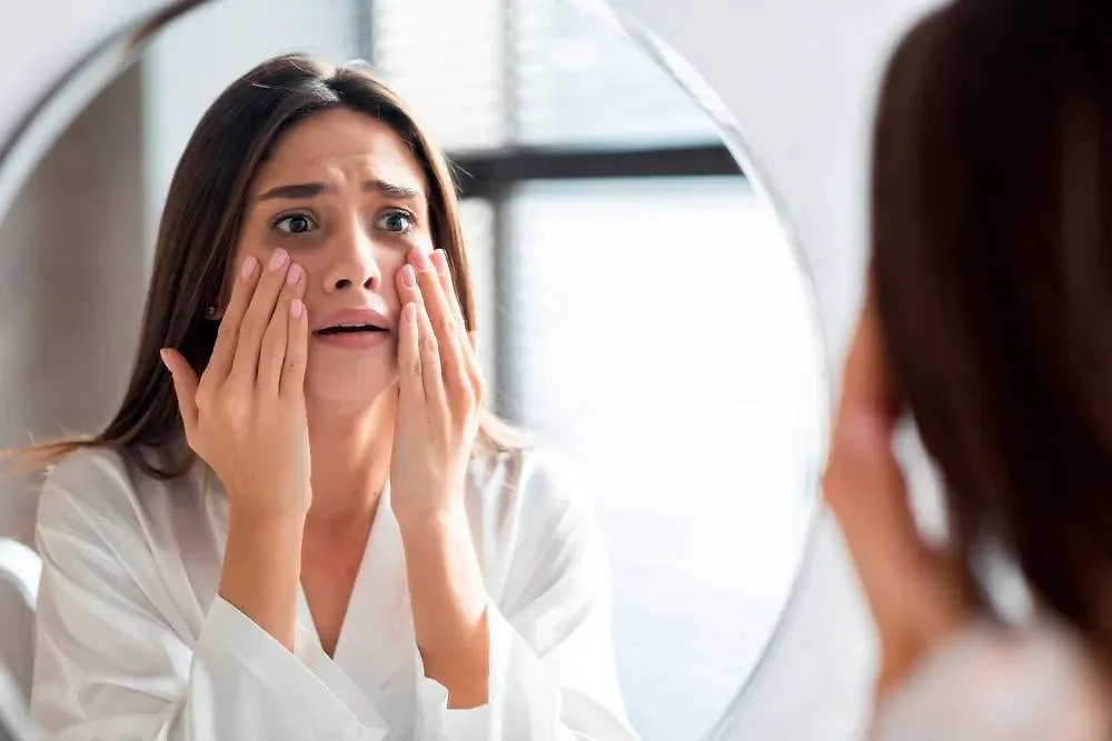 Тёмные круги под глазами: 7 тревожных сигналов вашего организма. Фото © Shutterstock / FOTODOM / Prostock-studio