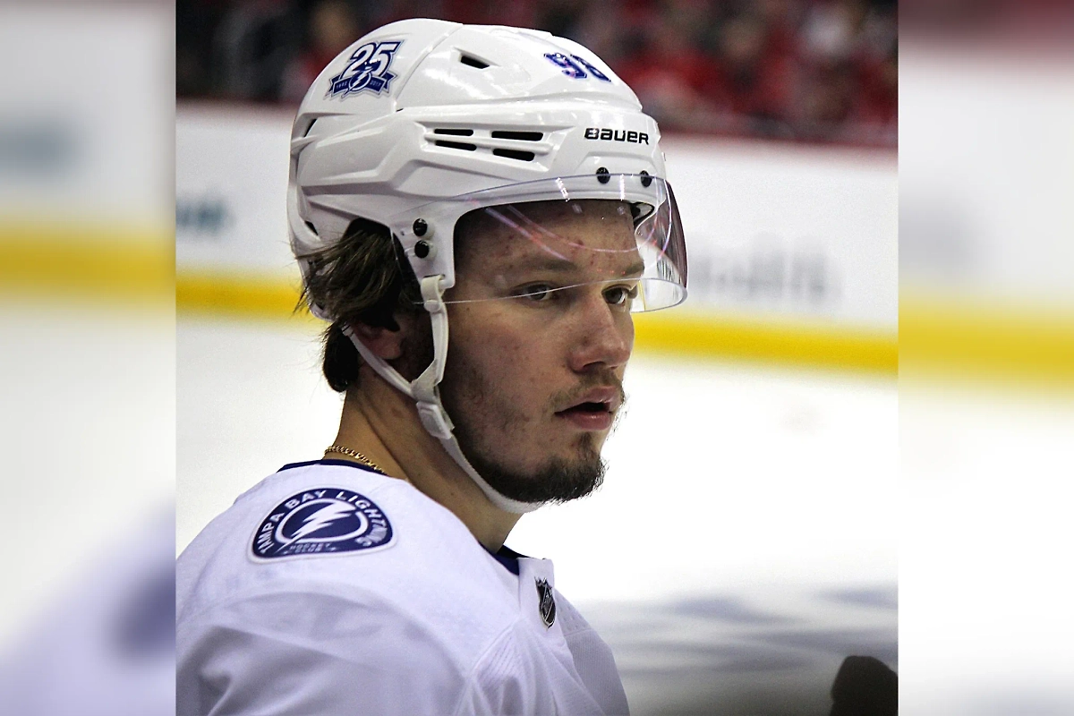 Михаил Сергачёв. Обложка © Wikipedia