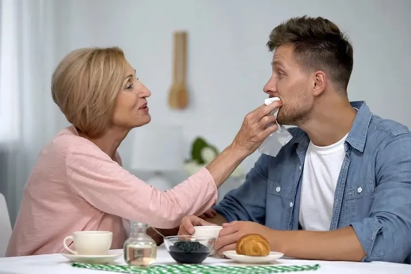 Разница в возрасте в паре: когда это проблема, а когда — плюс. Фото © Shutterstock / FOTODOM / Motortion Films