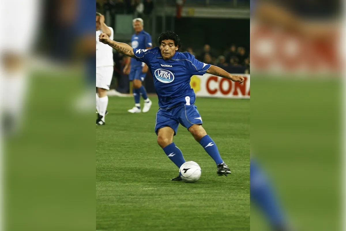 Диего Марадона. Обложка © Shutterstock / FOTODOM / emipress