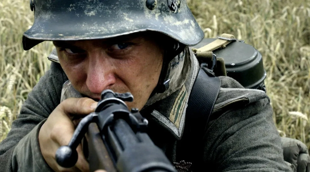 Зарубежные сериалы о Второй мировой войне с высоким рейтингом. Кадр из фильма «Наши матери, наши отцы», режиссёр Филипп Кадельбах, сценарист Стефан Кольдитц / Kinopoisk