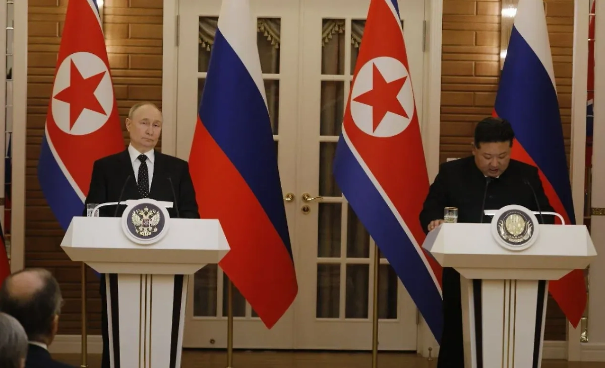 Президент РФ Владимир Путин и лидер КНДР Ким Чен Ын. Обложка © Life.ru
