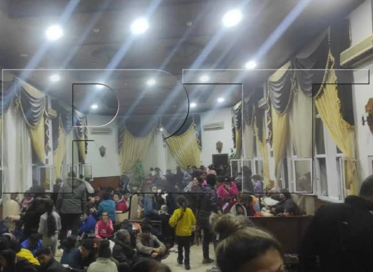 Мирные сирийцы укрылись на российской базе Хмеймим. Фото © Telegram / RT на русском