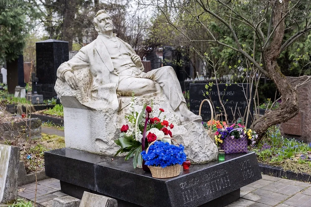 Новодевичье кладбище в Москве. Фото © Shutterstock / FOTODOM / Alexey Smyshlyaev