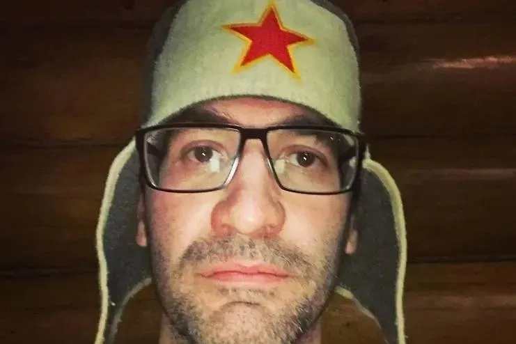 Переехавший в Россию британец Самьюэл Хайленд. Обложка © kp.ru