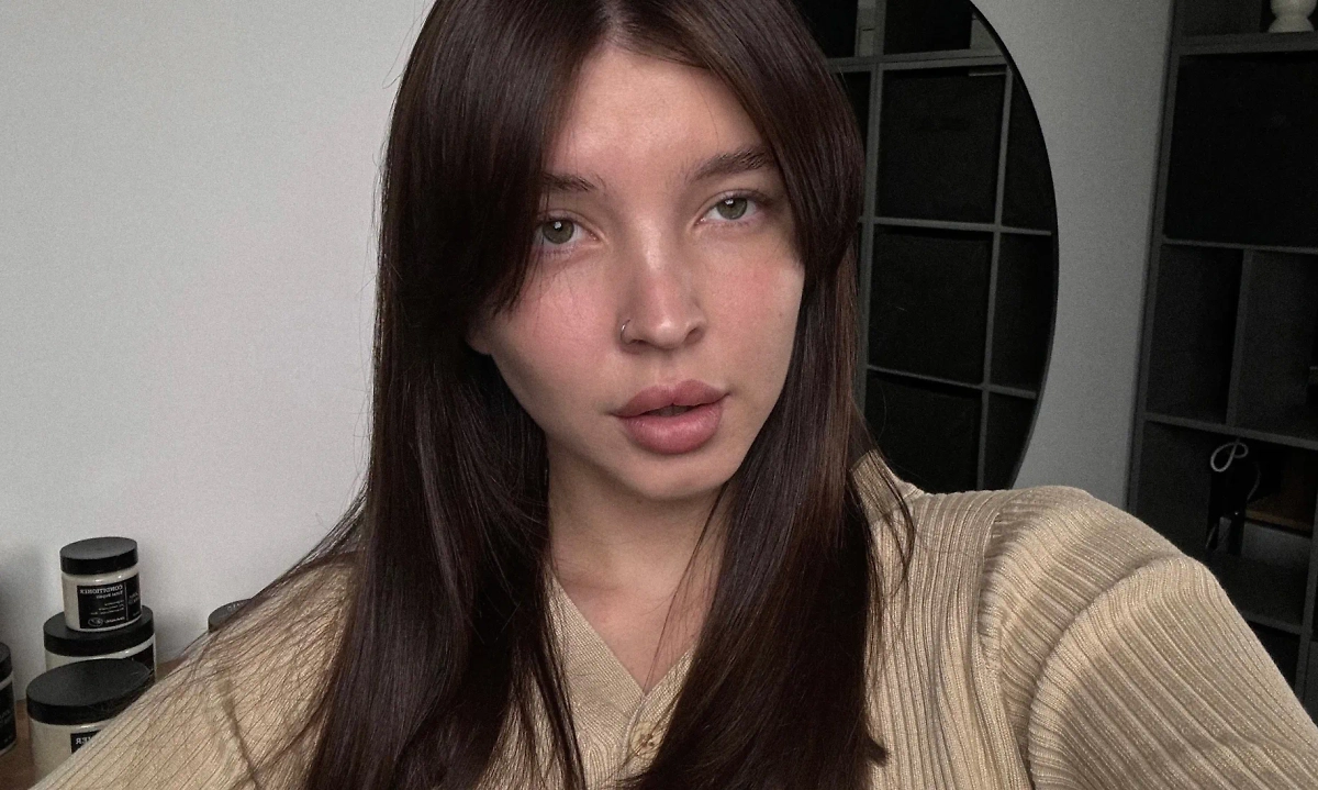 Полина Устименко. Обложка ©  VK / Polina Ustimenko 