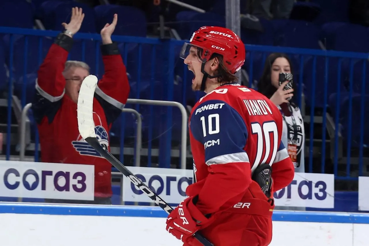 Нападающий «Локомотива» Георгий Иванов. Обложка © Telegram / Хоккейный клуб «Локомотив»