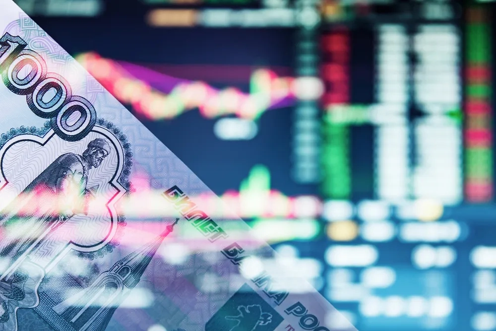 Курс доллара держится ниже 87 рублей. Обложка © Shutterstock / FOTODOM / Sambulov Yevgeniy