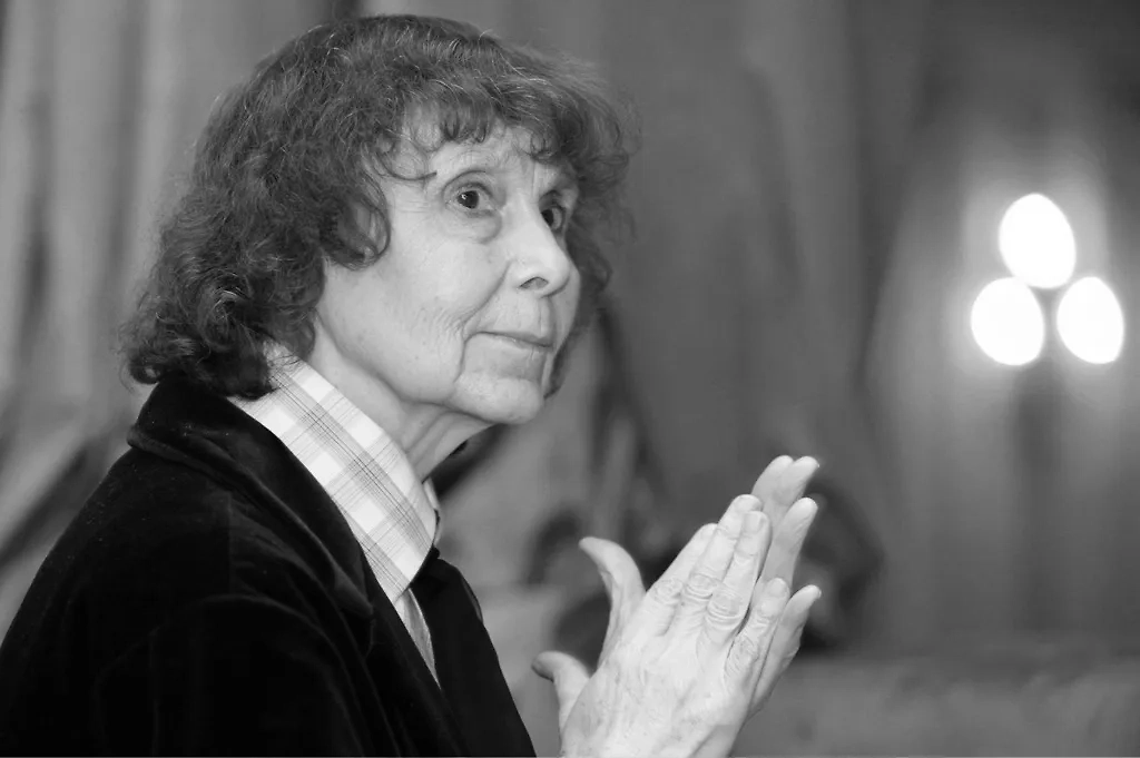 На 94-м году жизни скончалась Заслуженный деятель искусств РФСФР, композитор София Губайдулина. Обложка © ТАСС / Сергей Савостьянов