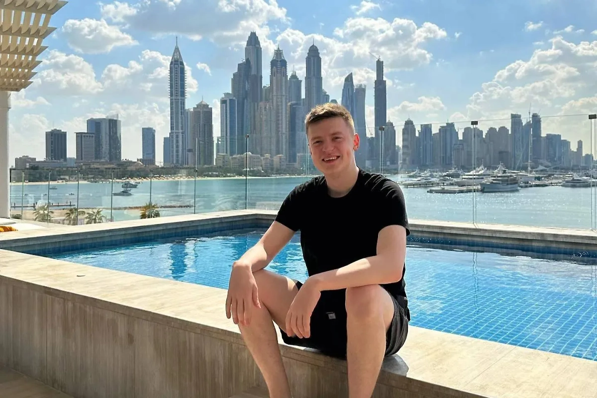 Меллстрой. Обложка © Instagram (признан экстремистской организацией и запрещён на территории Российской Федерации) / mellstroy