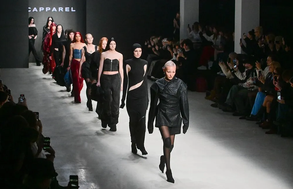 Открытие Московской недели моды в «Манеже». Обложка © АГН «Москва» / Сергей Киселёв