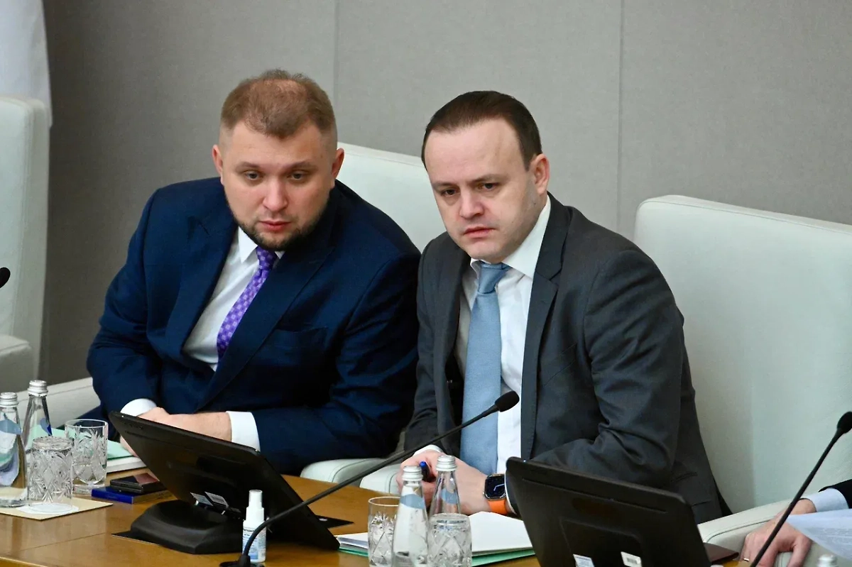 Владислав Даванков (справа). Обложка © Life.ru