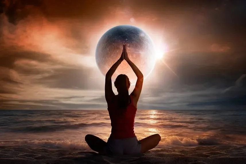 Затмение будет в знаке тригона Огня, но в каком? Фото © Shutterstock / FOTODOM / Romolo Tavani