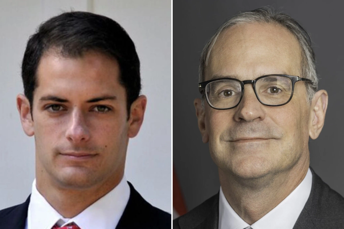 Директор Совета нацбезопасности США Эндрю Пик и высокопоставленный чиновник Госдепа Майкл Антон. Обложка © X, Wikipedia