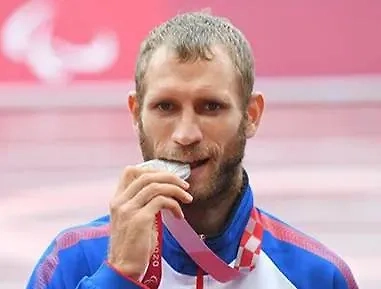 Александр Работницкий. Обложка © ВФСЛсИН