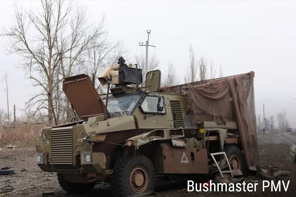 Австралийский бронеавтомобиль Bushmaster PMV. Обложка © Минобороны РФ