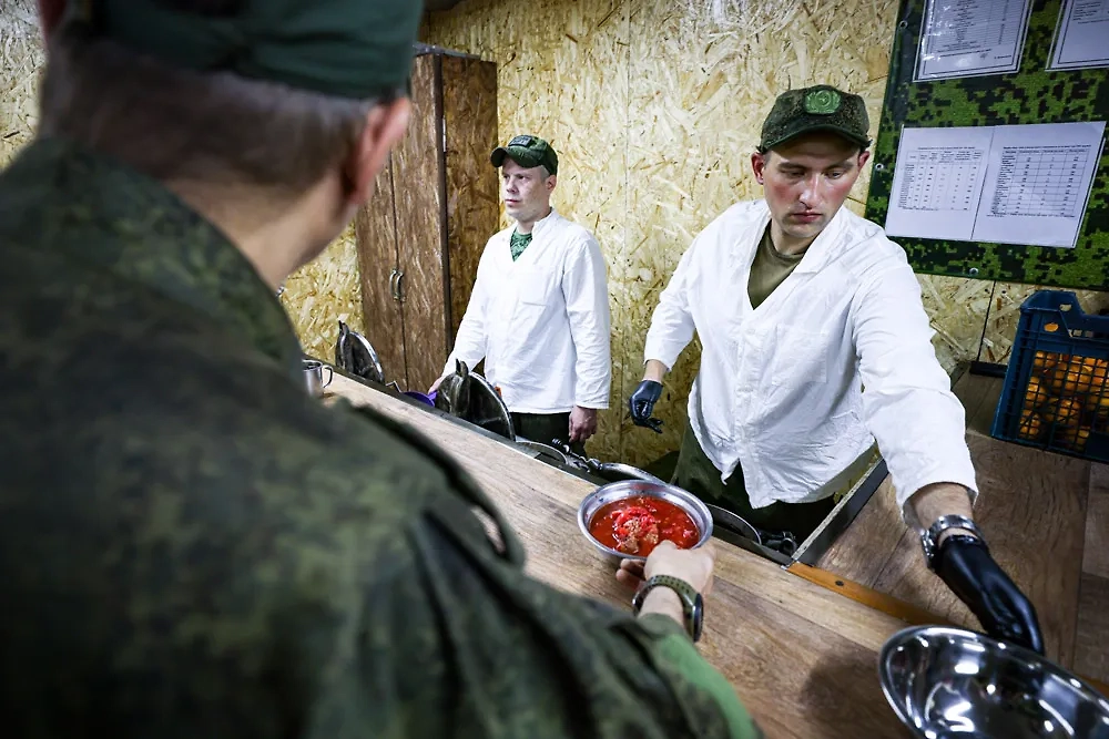 Засекреченный русский борщ: что американские разведчики узнали о Советской армии из рецептов. Фото © ТАСС / Александр Река