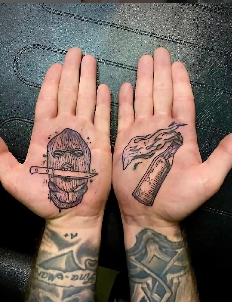 Татуировки — до и после начала СВО. Фото © Instagram (признан экстремистской организацией и запрещён на территории Российской Федерации)/ homer_tattooer