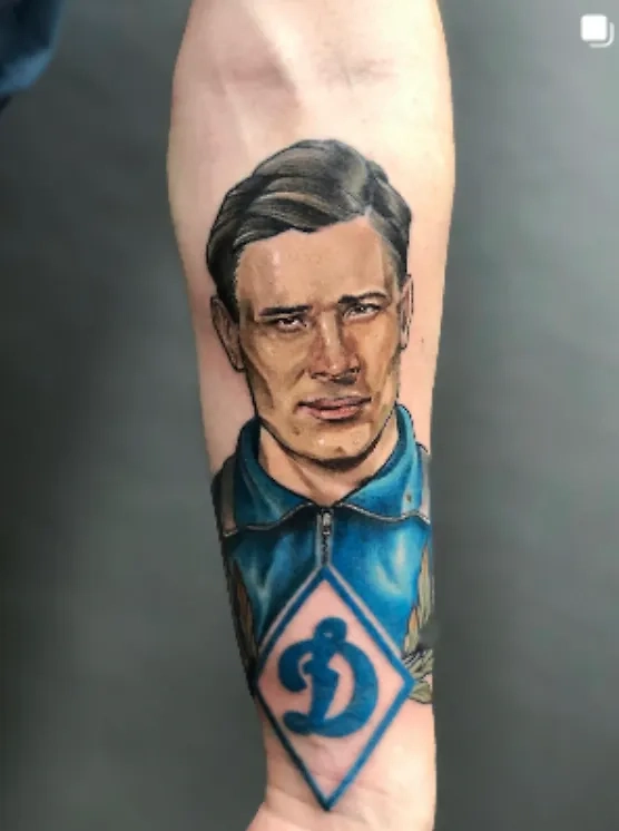 Татуировки — до и после начала СВО. Фото © Instagram (признан экстремистской организацией и запрещён на территории Российской Федерации)/ homer_tattooer