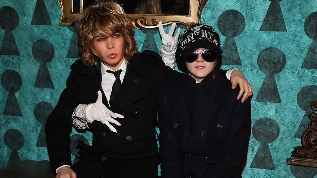 Сергей Зверев с сыном. Обложка © ТАСС / Елизавета Клементьева