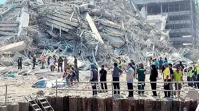 Последствия землетрясения в Таиланде. Обложка © X / MarioBeteta 