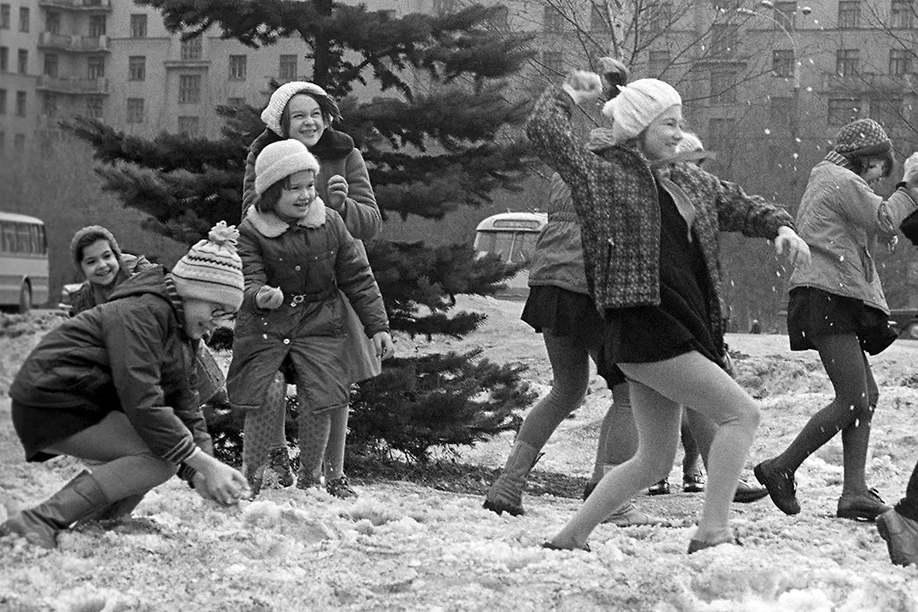Детство без смартфонов: редкие фото советских детей. Фото © ТАСС / Валерий Зуфаров, Альберт Пушкарев