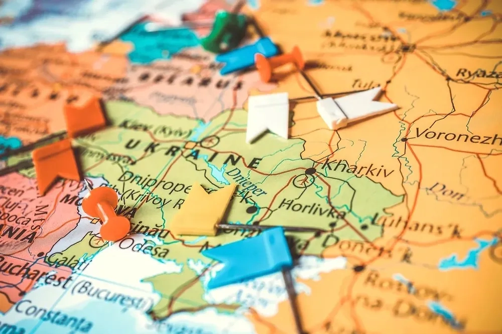 Украина по факту лишена суверенитета — и её территория в итоге будет разделена. Фото © Shutterstock / FOTODOM / Alexander Lukatskiy