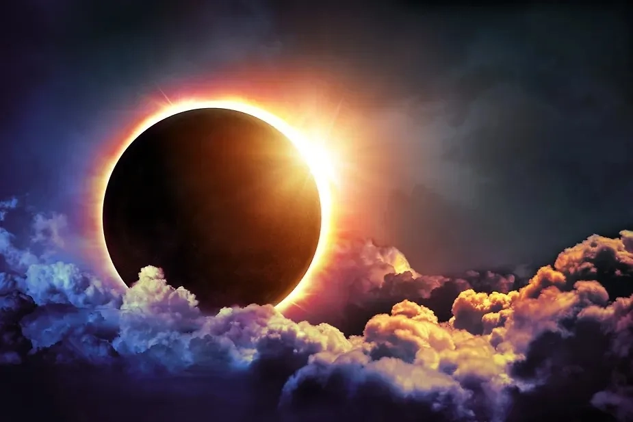 Солнечное затмение в конце коридора: как использовать космическую энергию 29.03.2025. Фото © Shutterstock / FOTODOM / Romolo Tavani